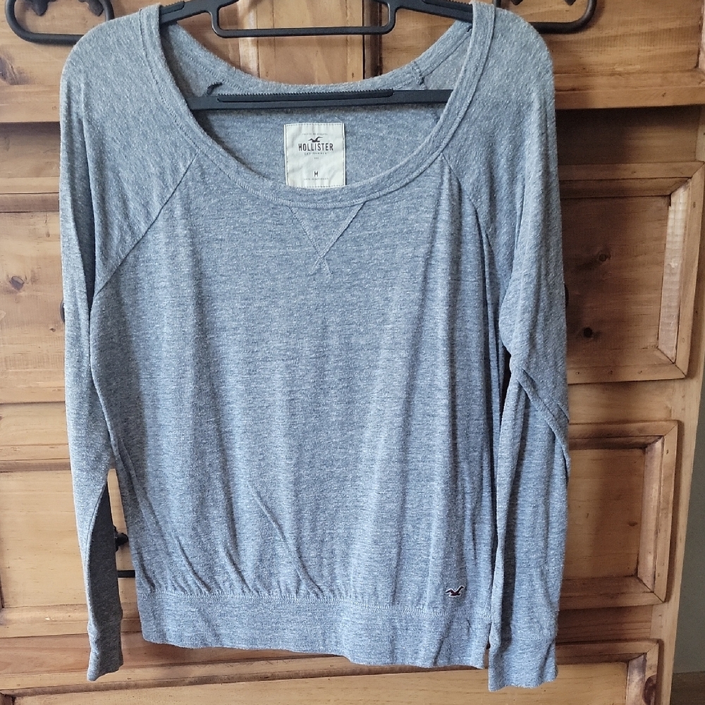 Hollister Gray Relaxed Sweatshirt with Ribbed Hem